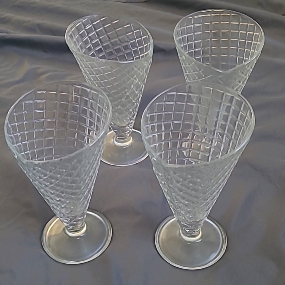 4 Bormioli Rocco waffle cone sundae dessert cups new/ unused! No box